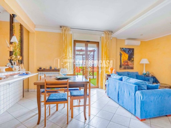 appartamento in vendita a Fiumicino in zona Passo Oscuro