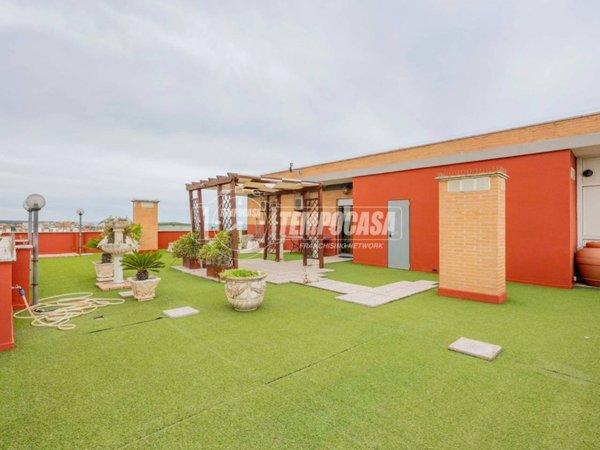 appartamento in vendita a Fiumicino in zona Passo Oscuro