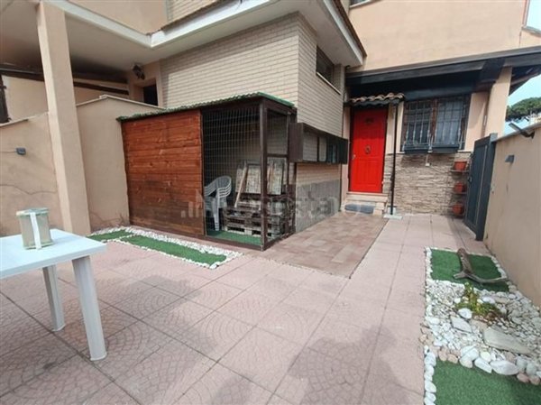 appartamento in vendita a Fiumicino in zona Isola Sacra