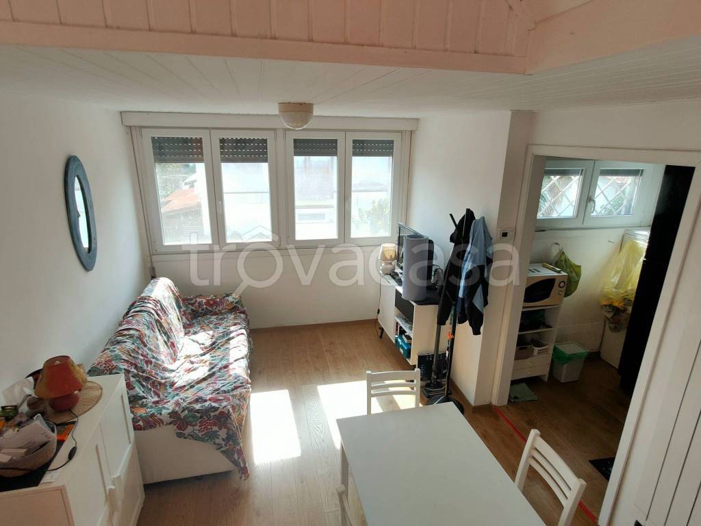 appartamento in vendita a Fiumicino in zona Fregene