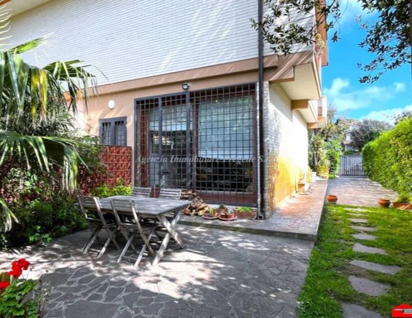 casa indipendente in vendita a Fiumicino in zona Fregene