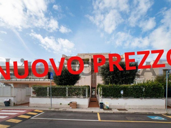 appartamento in vendita a Fiumicino in zona Fregene