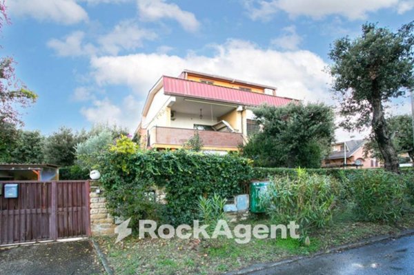 casa indipendente in vendita a Fiumicino in zona Fregene