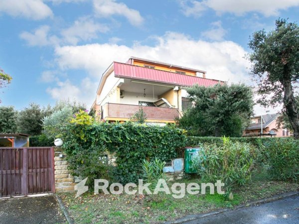 casa indipendente in vendita a Fiumicino in zona Fregene