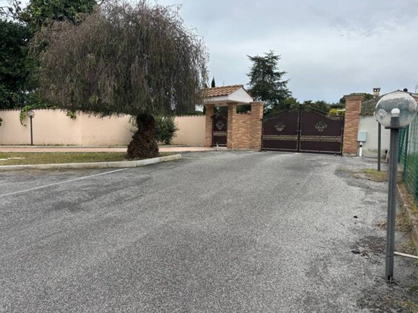 appartamento in vendita a Fiumicino in zona Aranova