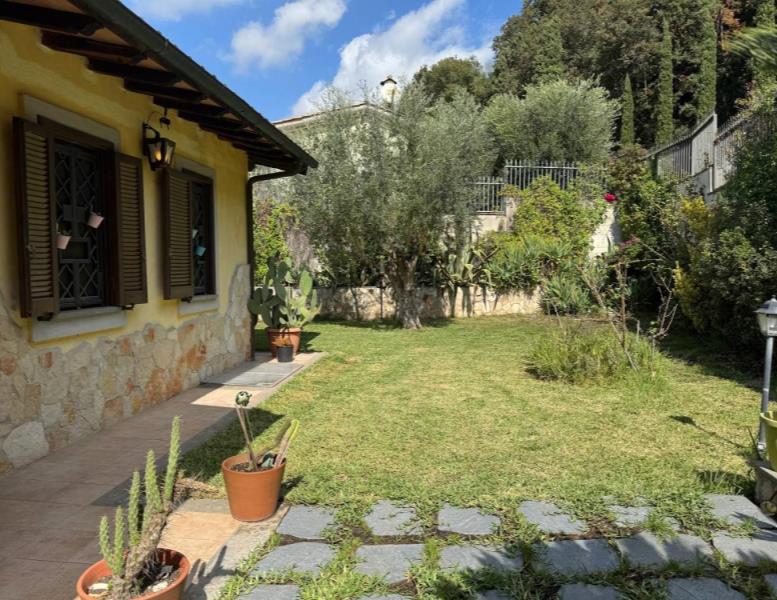 casa indipendente in vendita a Fiumicino in zona Aranova