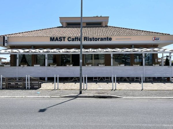 appartamento in vendita a Fiumicino in zona Isola Sacra