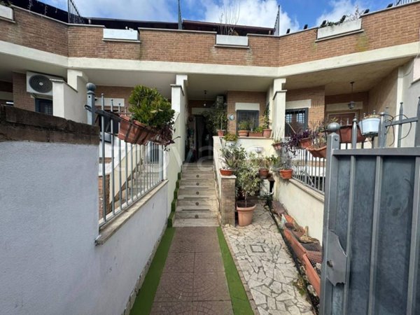casa indipendente in vendita a Fiumicino
