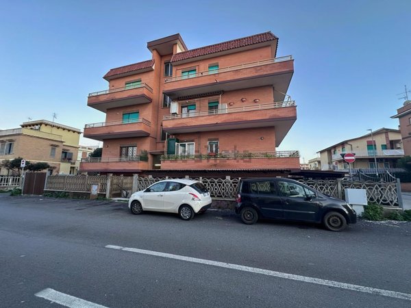 appartamento in vendita a Fiumicino in zona Passo Oscuro