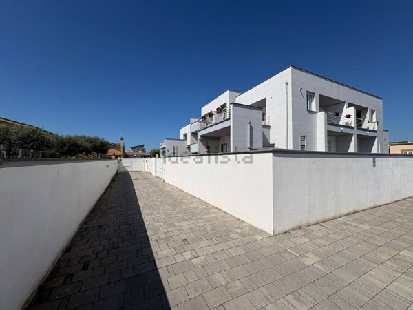 casa indipendente in vendita a Fiumicino in zona Focene
