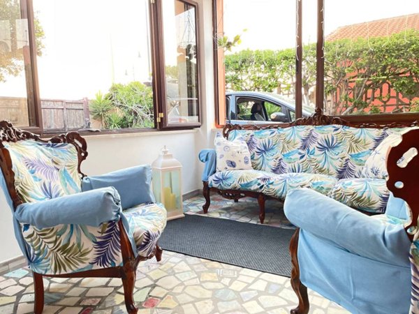 casa indipendente in vendita a Fiumicino in zona Isola Sacra