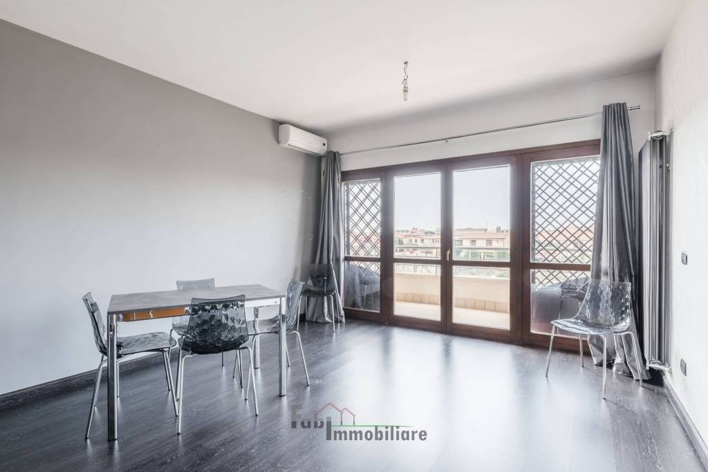 appartamento in vendita a Fiumicino in zona Isola Sacra