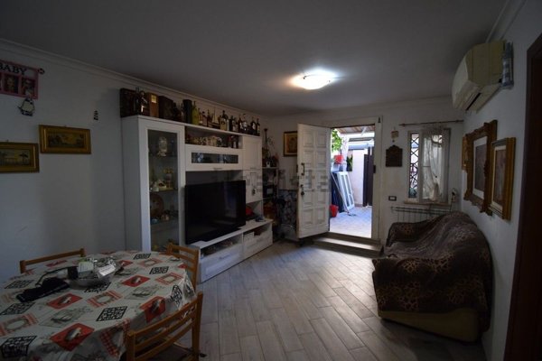 appartamento in vendita a Fiumicino in zona Isola Sacra