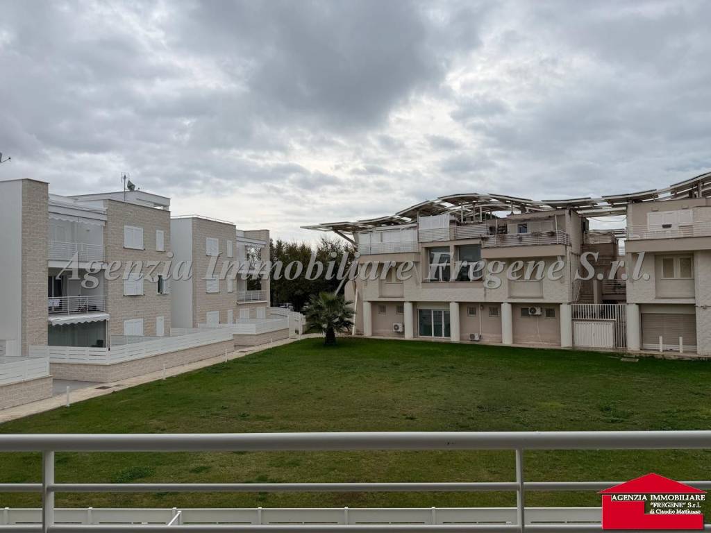 appartamento in vendita a Fiumicino in zona Fregene