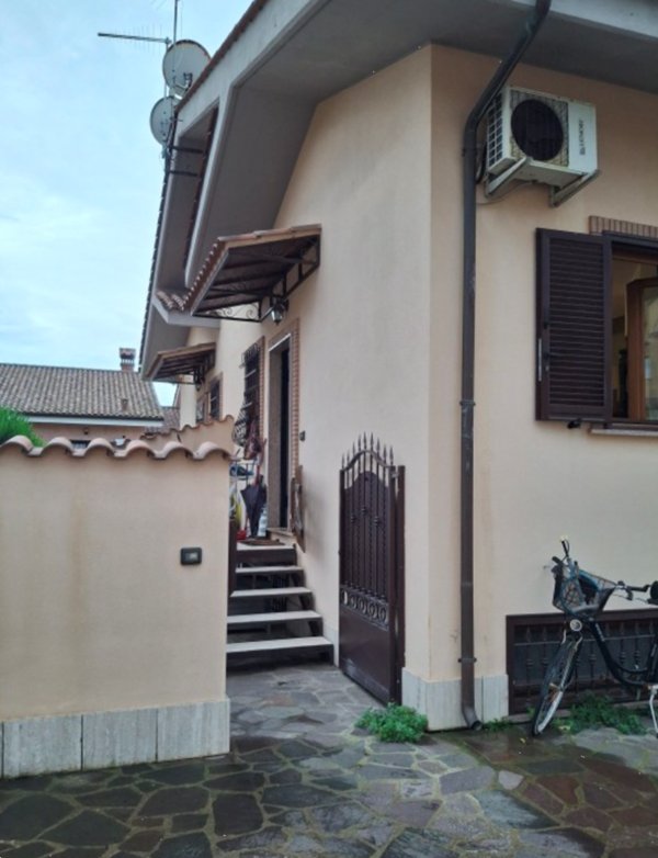 appartamento in vendita a Fiumicino in zona Isola Sacra