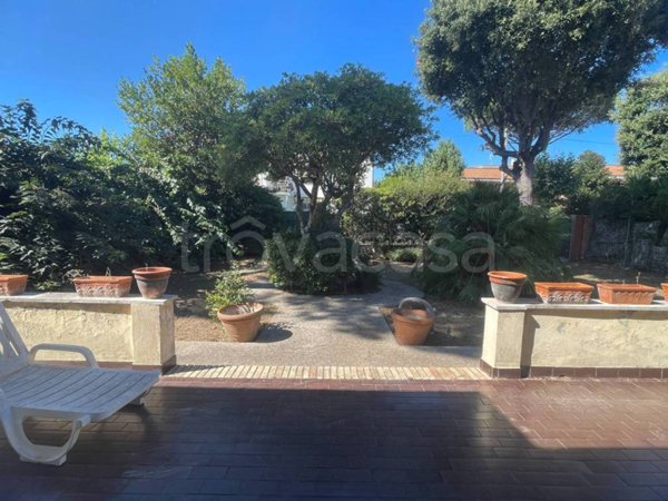casa indipendente in vendita a Fiumicino in zona Fregene