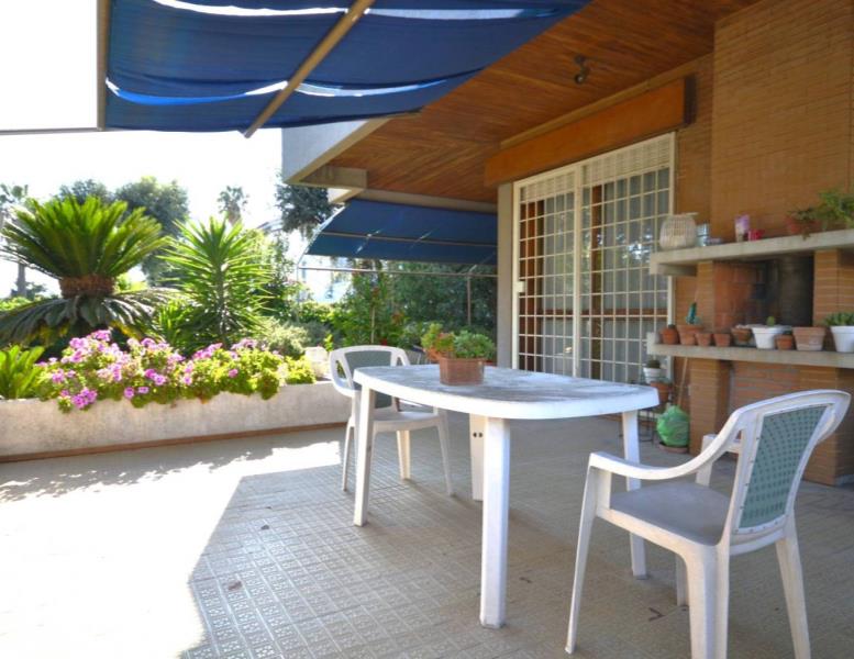 casa indipendente in vendita a Fiumicino in zona Fregene