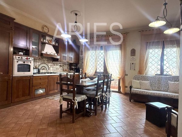 appartamento in vendita a Fiumicino in zona Isola Sacra