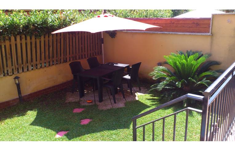 appartamento in vendita a Fiumicino in zona Isola Sacra