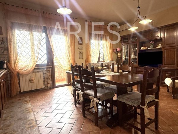 appartamento in vendita a Fiumicino in zona Isola Sacra