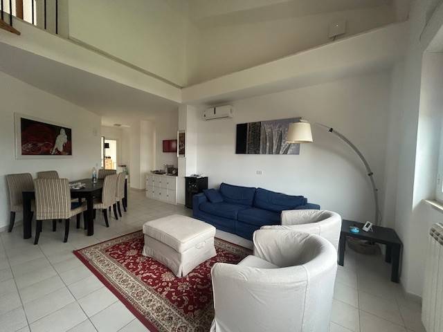 appartamento in vendita a Fiumicino in zona Fregene