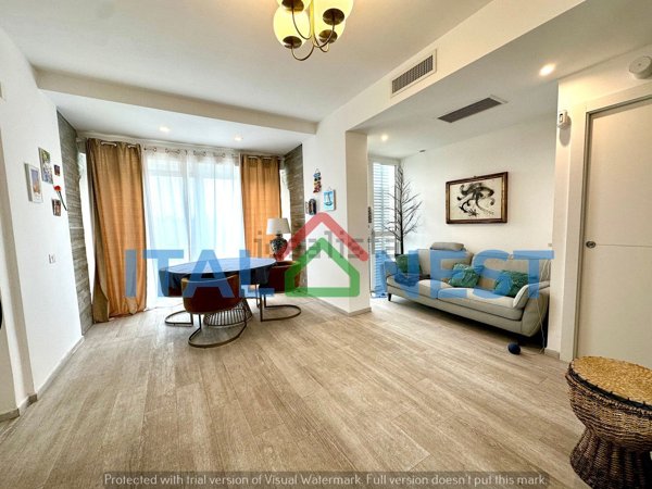 casa indipendente in vendita a Fiumicino