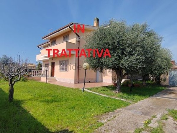 casa indipendente in vendita a Fiumicino