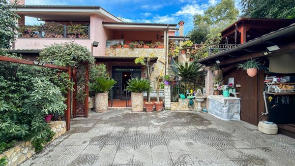 casa indipendente in vendita a Fiumicino in zona Aranova