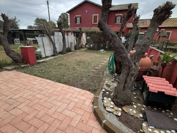 casa indipendente in vendita a Fiumicino in zona Maccarese