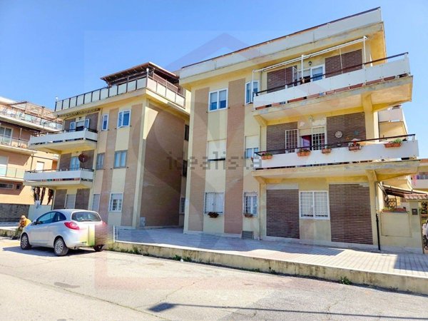 appartamento in vendita a Fiumicino in zona Passo Oscuro
