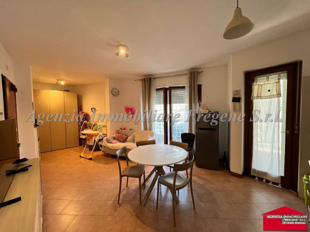 appartamento in vendita a Fiumicino in zona Fregene