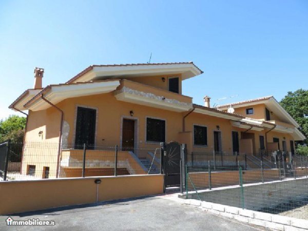 casa indipendente in vendita a Fiumicino in zona Aranova