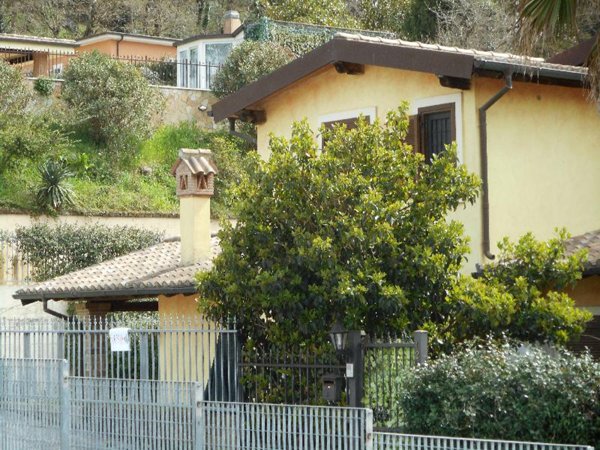 casa indipendente in vendita a Fiumicino in zona Aranova