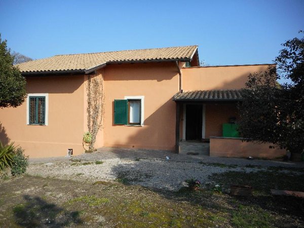 casa indipendente in vendita a Fiumicino in zona Aranova