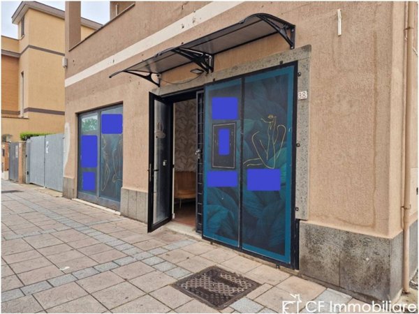 negozio in vendita a Fiumicino in zona Isola Sacra