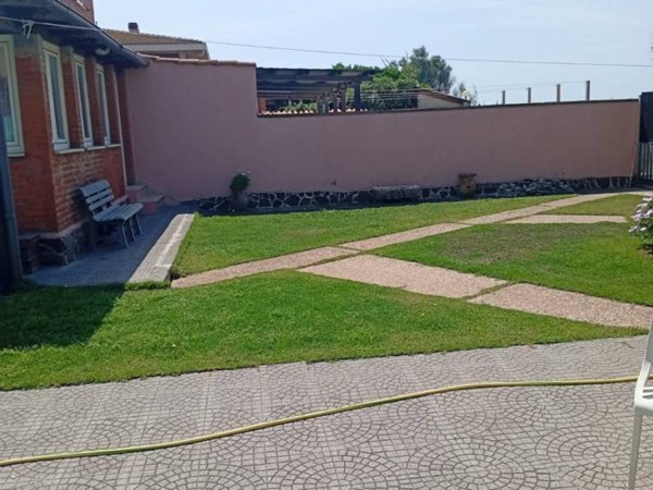 casa indipendente in vendita a Fiumicino in zona Focene