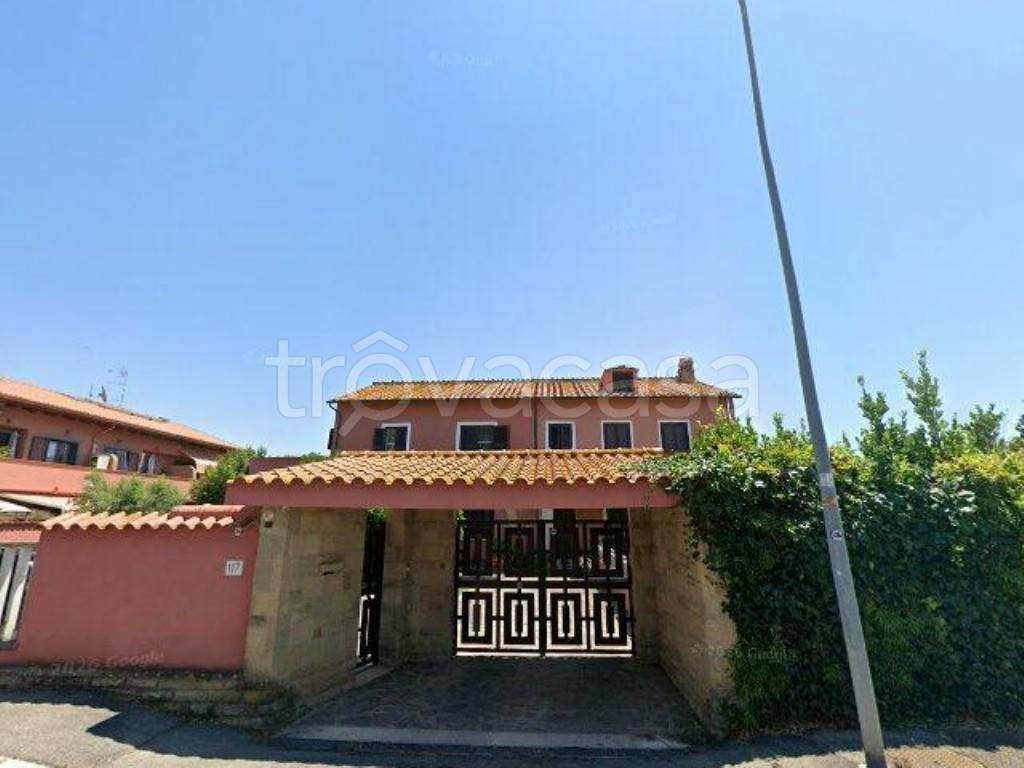 terreno edificabile in vendita a Fiumicino in zona Isola Sacra