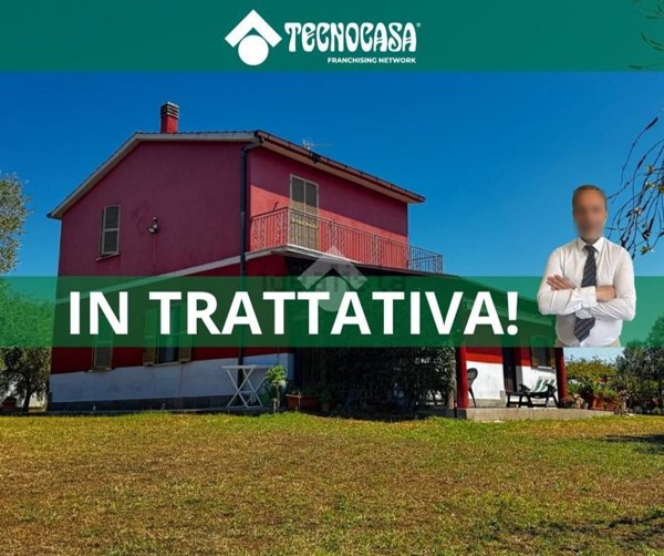 casa indipendente in vendita a Fiumicino