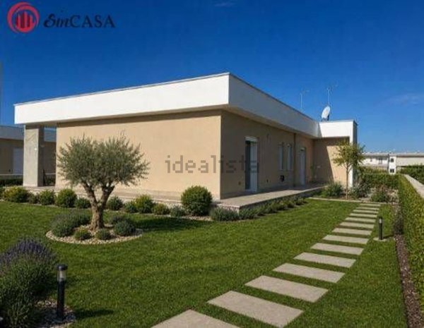 casa indipendente in vendita a Fiumicino in zona Aranova