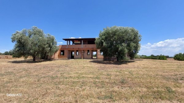 casa indipendente in vendita a Fiumicino