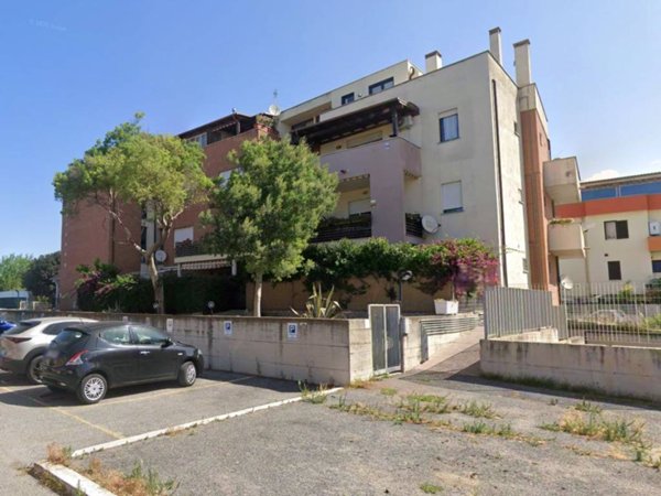 appartamento in vendita a Fiumicino in zona Isola Sacra