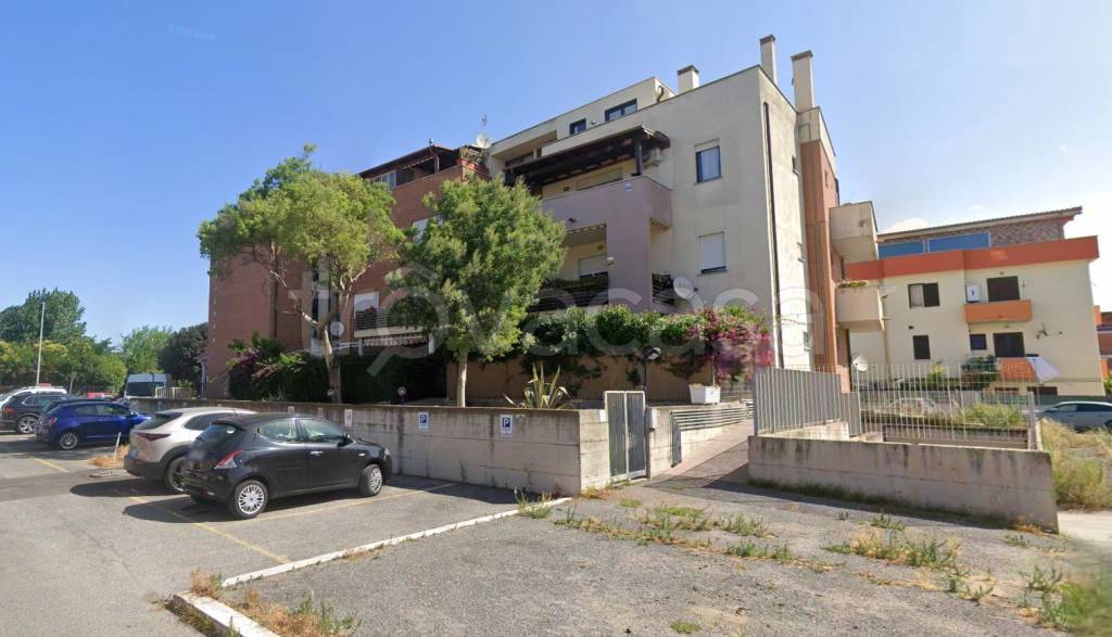 appartamento in vendita a Fiumicino in zona Isola Sacra