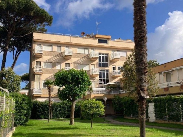 appartamento in vendita a Fiumicino in zona Fregene