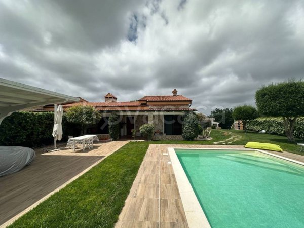 casa indipendente in vendita a Fiumicino in zona Aranova