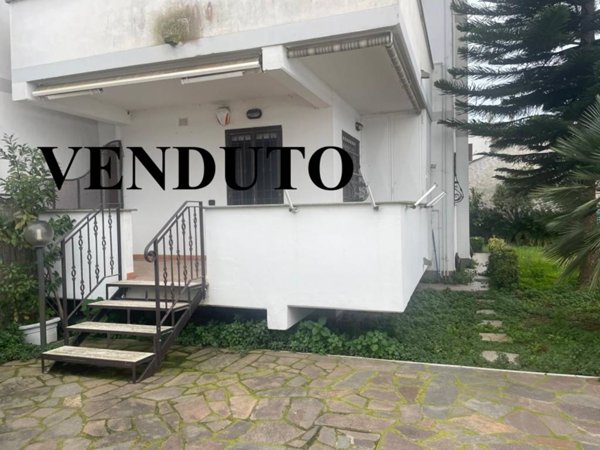 appartamento in vendita a Fiumicino in zona Fregene