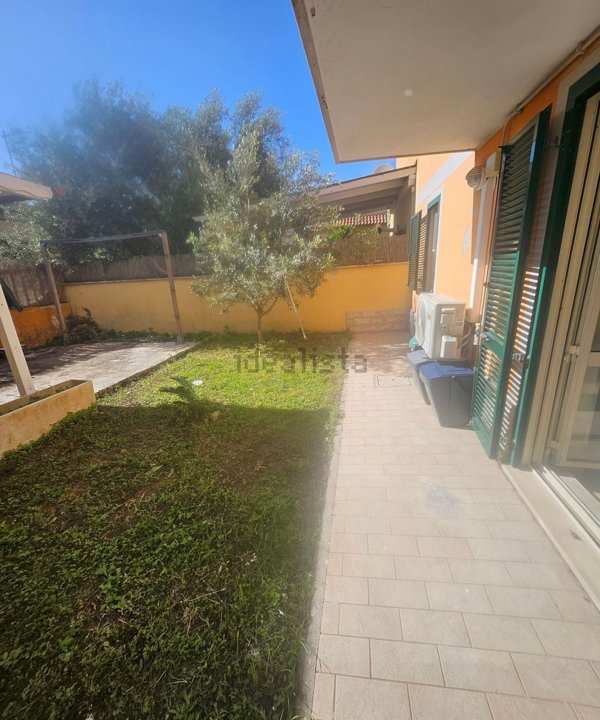 appartamento in vendita a Fiumicino in zona Isola Sacra