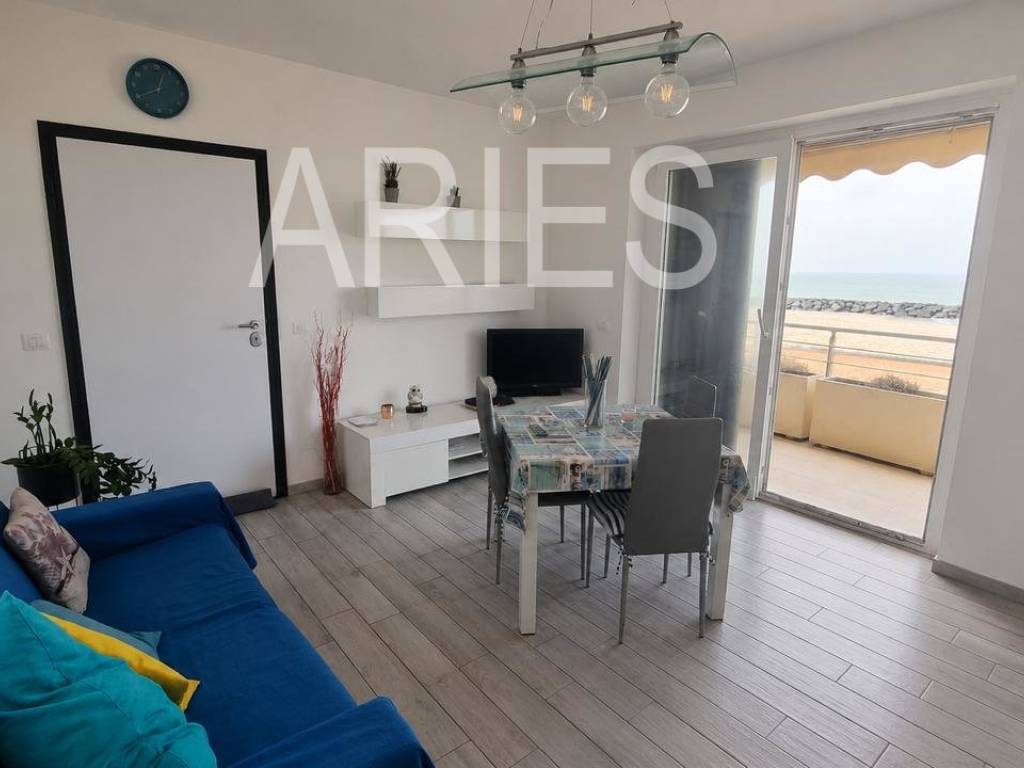 appartamento in vendita a Fiumicino in zona Focene