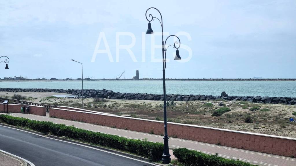 appartamento in vendita a Fiumicino in zona Isola Sacra