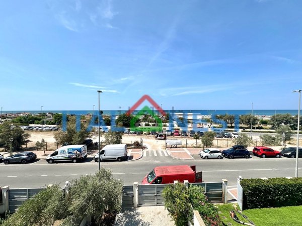 casa indipendente in vendita a Fiumicino in zona Fregene