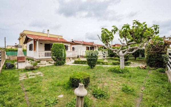 appartamento in vendita a Fiumicino in zona Passo Oscuro
